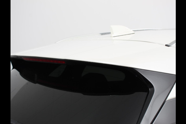Nissan QASHQAI 1.3 MHEV Design Acenta Panorama dak  Climate control Adaptive cruise control LED  Parkeersensoren Achteruitrijcamera Apple Carplay/ Android Auto