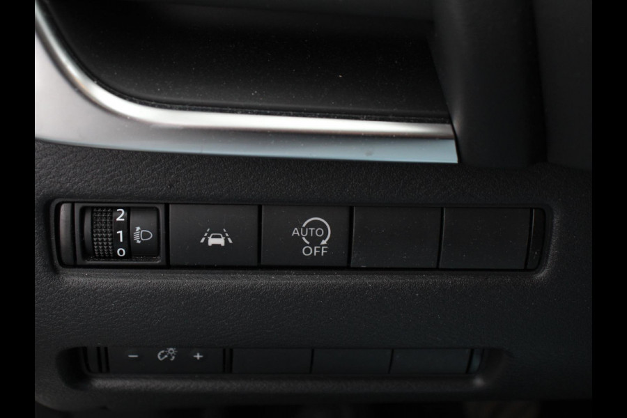 Nissan QASHQAI 1.3 MHEV Design Acenta Panorama dak  Climate control Adaptive cruise control LED  Parkeersensoren Achteruitrijcamera Apple Carplay/ Android Auto