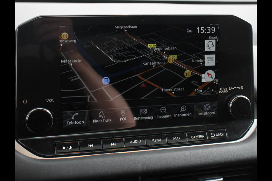 Nissan QASHQAI 1.3 MHEV Design Acenta Panorama dak  Climate control Adaptive cruise control LED  Parkeersensoren Achteruitrijcamera Apple Carplay/ Android Auto