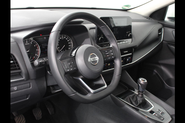 Nissan QASHQAI 1.3 MHEV Design Acenta Panorama dak  Climate control Adaptive cruise control LED  Parkeersensoren Achteruitrijcamera Apple Carplay/ Android Auto
