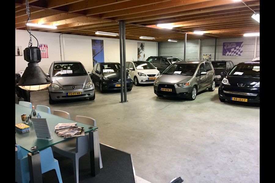 Toyota Corolla Touring Sports 2.0 Hybrid Premium / Pano / Leer / Led / Navi / HUD / MCC / Gouda