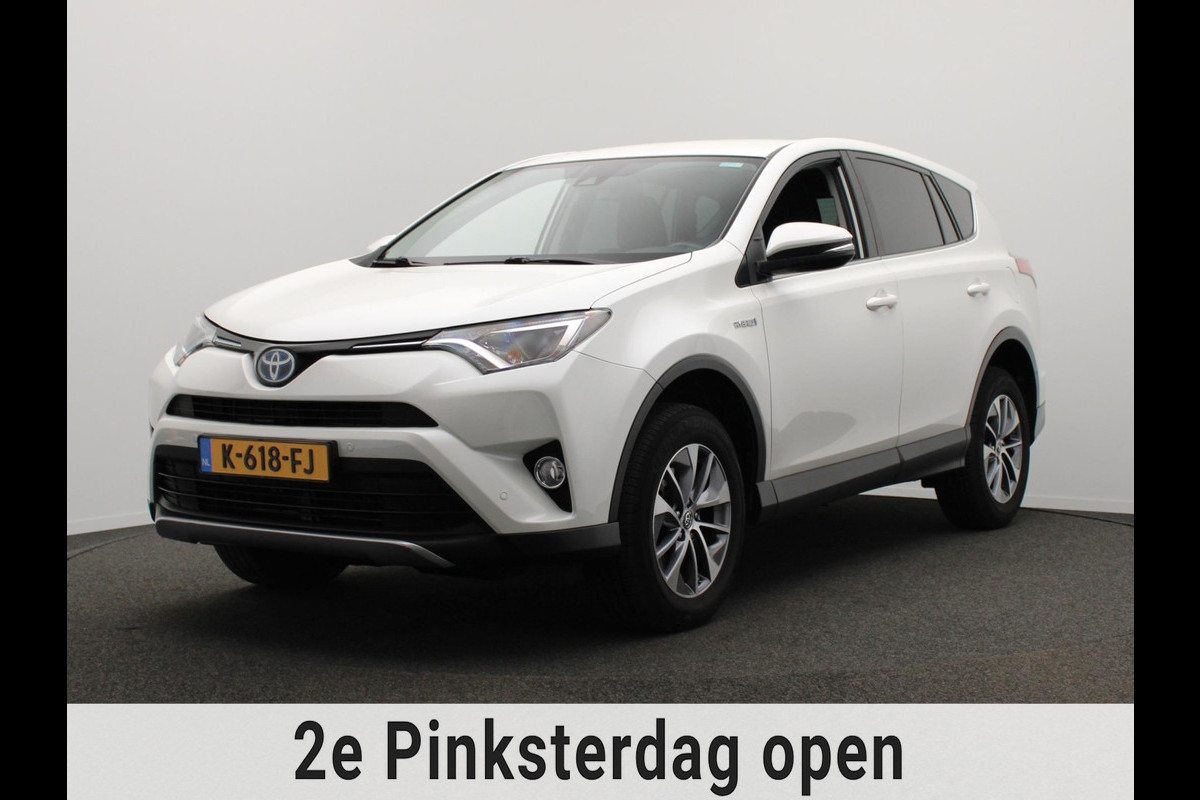 Toyota RAV4 2.5 Hybrid Dynamic *61.580 KM* Navigatie Camera Climate Control 1e Eigenaar Toyota RAV4 2.5 Hybrid Dynamic *61.580 KM* Navigatie Camera Climate Control 1e Eigenaar