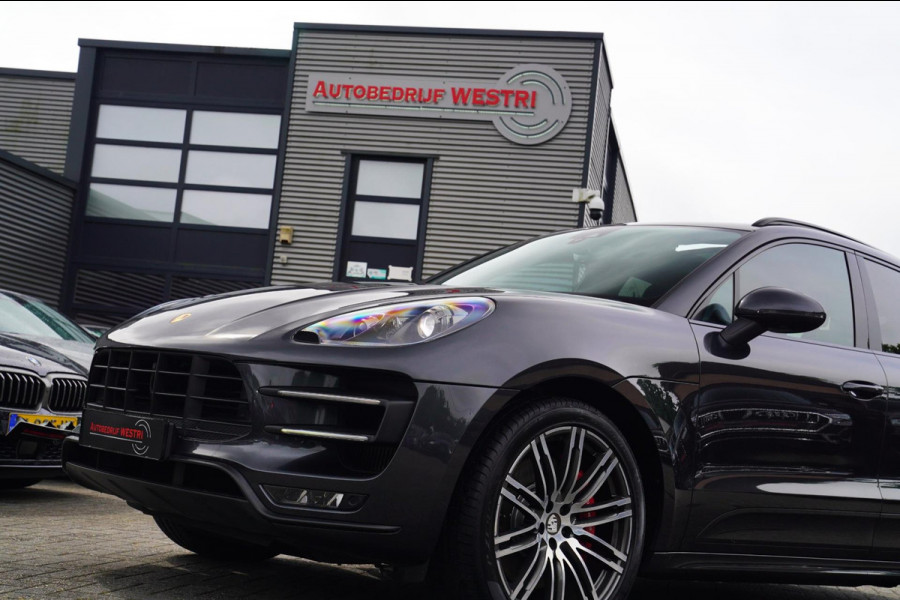 Porsche Macan 3.6 Turbo Performance Package | 440pk | PASM | Glazen Pano | Sport Chrono | Carbon Interieur