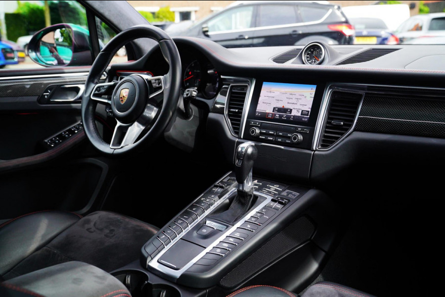 Porsche Macan 3.6 Turbo Performance Package | 440pk | PASM | Glazen Pano | Sport Chrono | Carbon Interieur