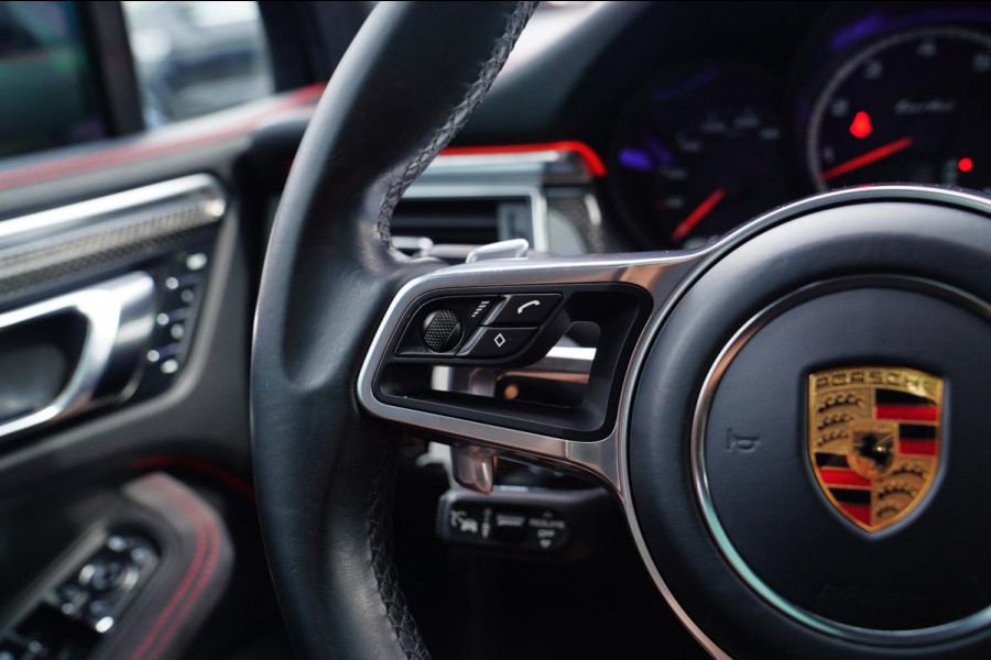 Porsche Macan 3.6 Turbo Performance Package | 440pk | PASM | Glazen Pano | Sport Chrono | Carbon Interieur
