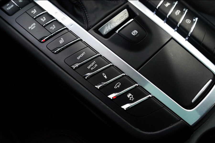 Porsche Macan 3.6 Turbo Performance Package | 440pk | PASM | Glazen Pano | Sport Chrono | Carbon Interieur