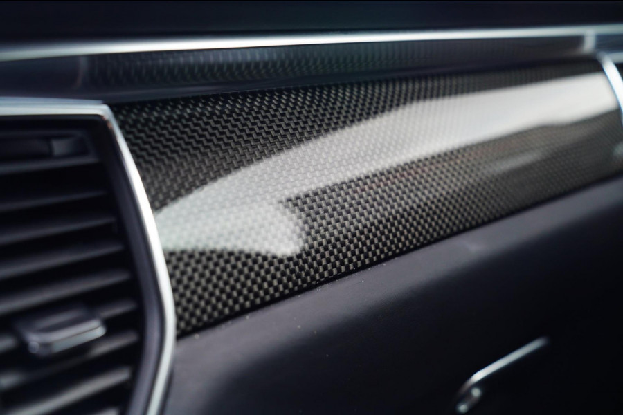 Porsche Macan 3.6 Turbo Performance Package | 440pk | PASM | Glazen Pano | Sport Chrono | Carbon Interieur