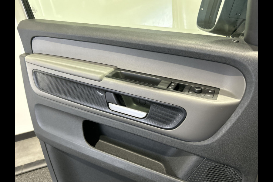 Volkswagen ID. Buzz Cargo 77 kWh | 3 zits! | Achterdeuren | Cruise Control | Parkeersensoren achter