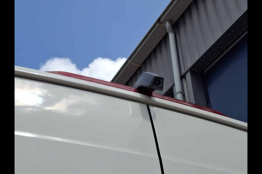 Volkswagen Crafter 35 2.0 TDI L3H3 Highline AIRCO / CRUISE CONTROLE / NAVI / EURO 6