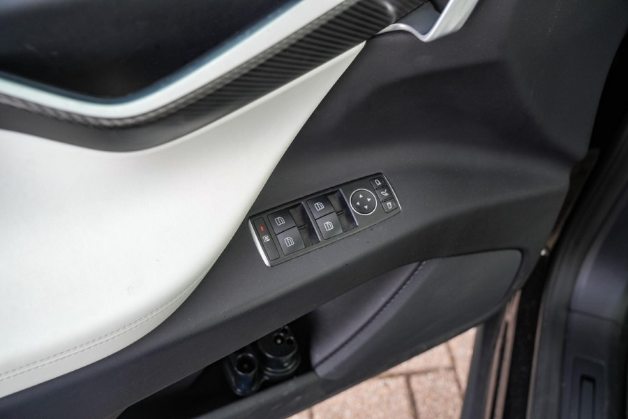 Tesla Model X 100D 6p. Autopilot Leer Alcantara Carbon Camera Trekhaak 22”LM