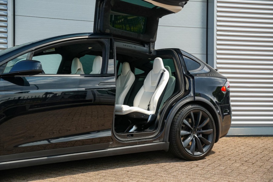 Tesla Model X 100D 6p. Autopilot Leer Alcantara Carbon Camera Trekhaak 22”LM