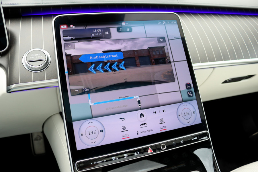Mercedes-Benz S-Klasse 580 e 4MATIC Maybach Aut9 | 'Night Series' | High End interieurpakket | Luchtvering | Burmester 4D-sound | Vlakkenverwarming | Kuitmassage | Chauffeurspakket | Klaptafels Achter | Entertainment Achter | Panoramadak |