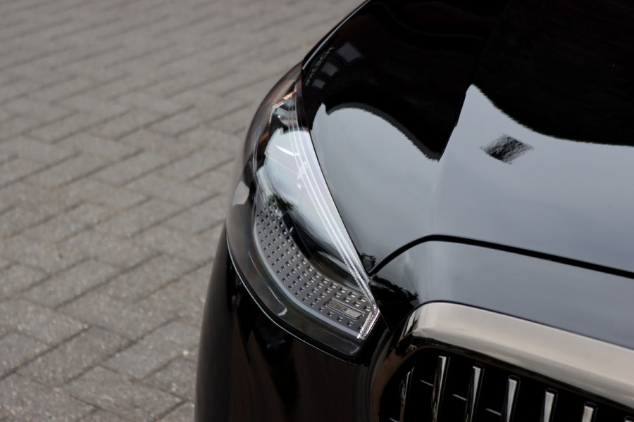 Mercedes-Benz S-Klasse 580 e 4MATIC Maybach Aut9 | 'Night Series' | High End interieurpakket | Luchtvering | Burmester 4D-sound | Vlakkenverwarming | Kuitmassage | Chauffeurspakket | Klaptafels Achter | Entertainment Achter | Panoramadak |