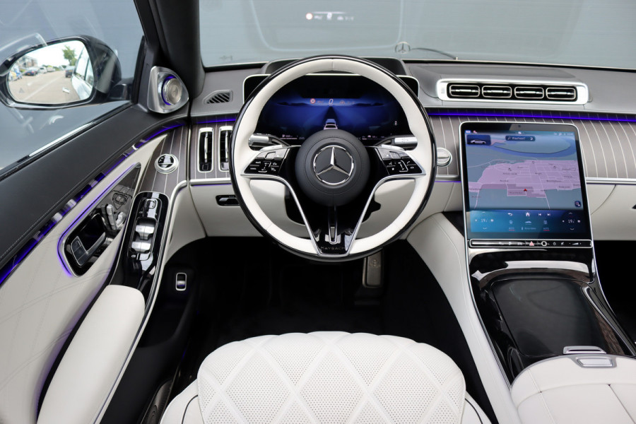 Mercedes-Benz S-Klasse 580 e 4MATIC Maybach Aut9 | 'Night Series' | High End interieurpakket | Luchtvering | Burmester 4D-sound | Vlakkenverwarming | Kuitmassage | Chauffeurspakket | Klaptafels Achter | Entertainment Achter | Panoramadak |