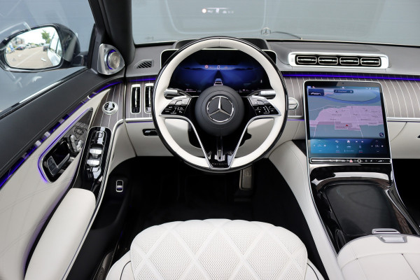 Mercedes-Benz S-Klasse 580 e 4MATIC Maybach Aut9 | 'Night Series' | High End interieurpakket | Luchtvering | Burmester 4D-sound | Vlakkenverwarming | Kuitmassage | Chauffeurspakket | Klaptafels Achter | Entertainment Achter | Panoramadak |