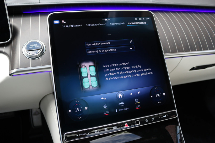 Mercedes-Benz S-Klasse 580 e 4MATIC Maybach Aut9 | 'Night Series' | High End interieurpakket | Luchtvering | Burmester 4D-sound | Vlakkenverwarming | Kuitmassage | Chauffeurspakket | Klaptafels Achter | Entertainment Achter | Panoramadak |