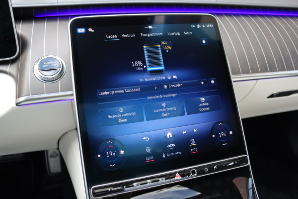 Mercedes-Benz S-Klasse 580 e 4MATIC Maybach Aut9 | 'Night Series' | High End interieurpakket | Luchtvering | Burmester 4D-sound | Vlakkenverwarming | Kuitmassage | Chauffeurspakket | Klaptafels Achter | Entertainment Achter | Panoramadak |