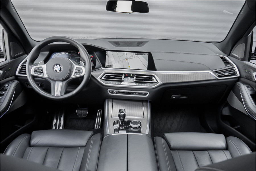 BMW X5 M50d M-Sport Laser Pano H/K Trekhaak Soft Close Massage