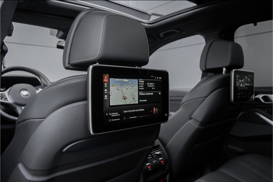 BMW X5 M50d M-Sport Laser Pano H/K Trekhaak Soft Close Massage