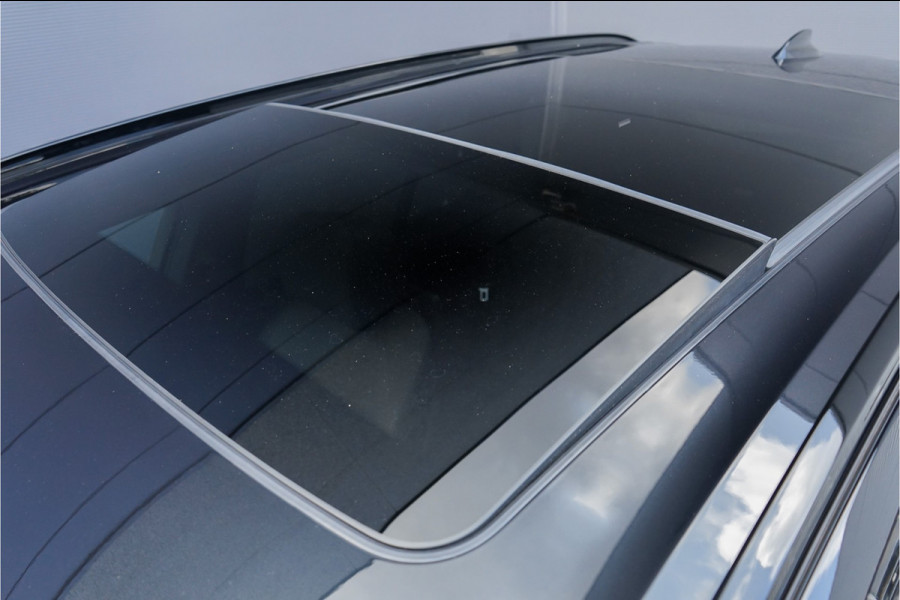 BMW X5 M50d M-Sport Laser Pano H/K Trekhaak Soft Close Massage