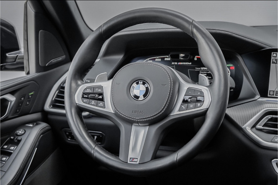 BMW X5 M50d M-Sport Laser Pano H/K Trekhaak Soft Close Massage