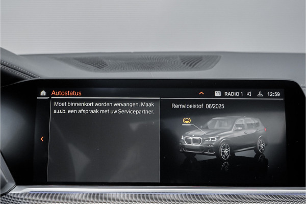 BMW X5 M50d M-Sport Laser Pano H/K Trekhaak Soft Close Massage