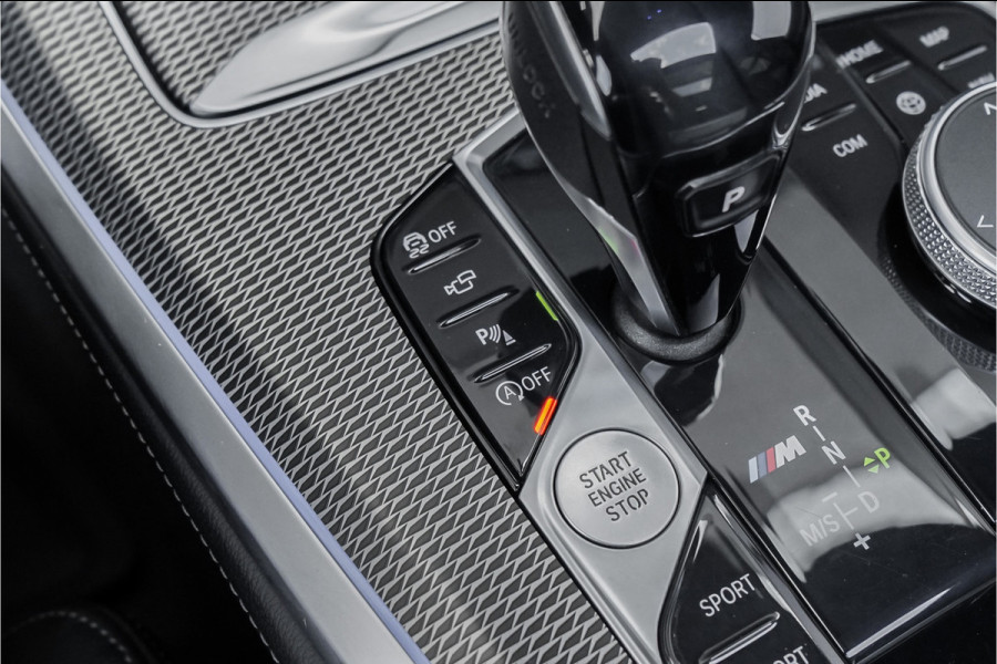 BMW X5 M50d M-Sport Laser Pano H/K Trekhaak Soft Close Massage