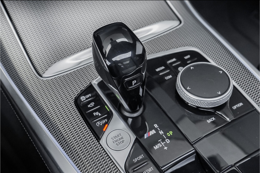 BMW X5 M50d M-Sport Laser Pano H/K Trekhaak Soft Close Massage