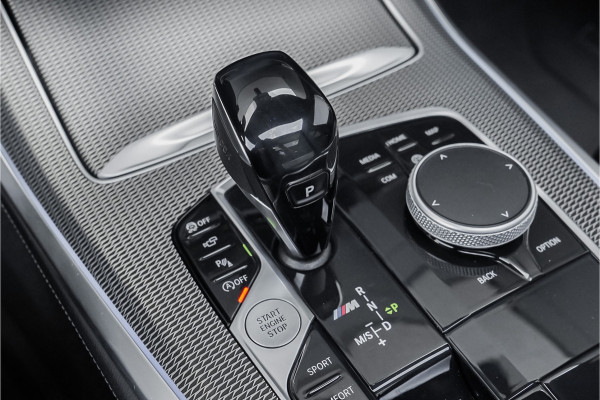 BMW X5 M50d M-Sport Laser Pano H/K Trekhaak Soft Close Massage