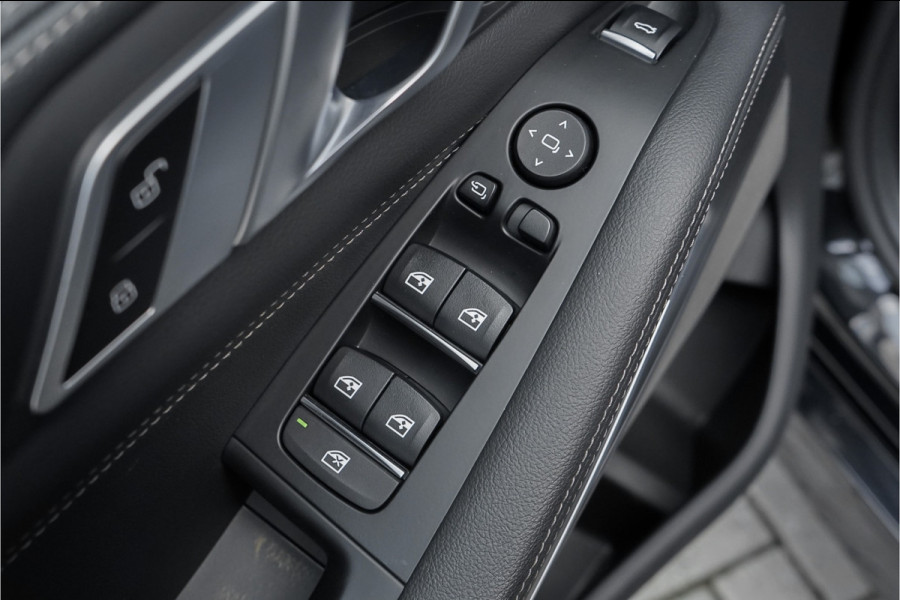 BMW X5 M50d M-Sport Laser Pano H/K Trekhaak Soft Close Massage