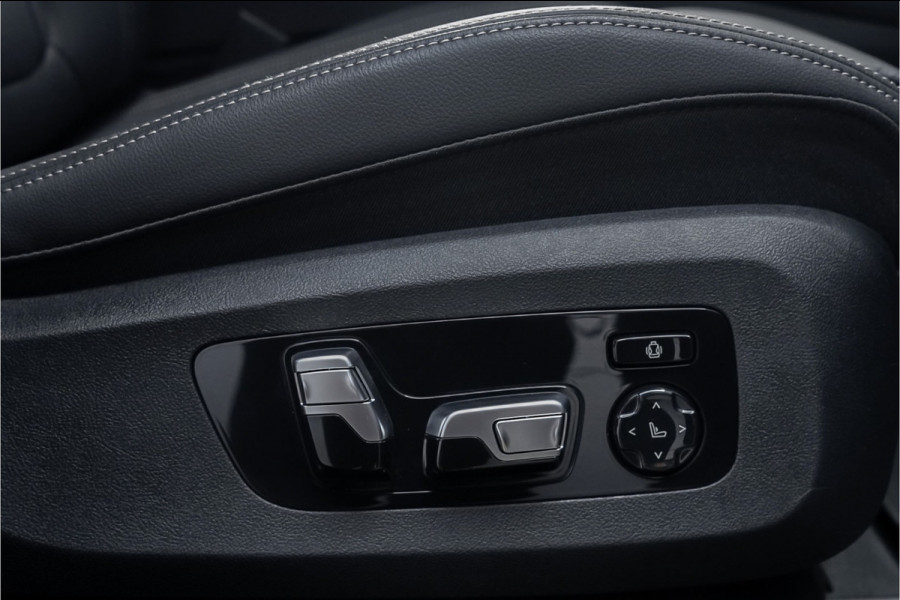 BMW X5 M50d M-Sport Laser Pano H/K Trekhaak Soft Close Massage