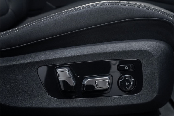 BMW X5 M50d M-Sport Laser Pano H/K Trekhaak Soft Close Massage