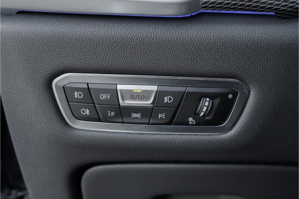 BMW X5 M50d M-Sport Laser Pano H/K Trekhaak Soft Close Massage