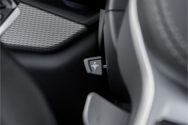 BMW X5 M50d M-Sport Laser Pano H/K Trekhaak Soft Close Massage