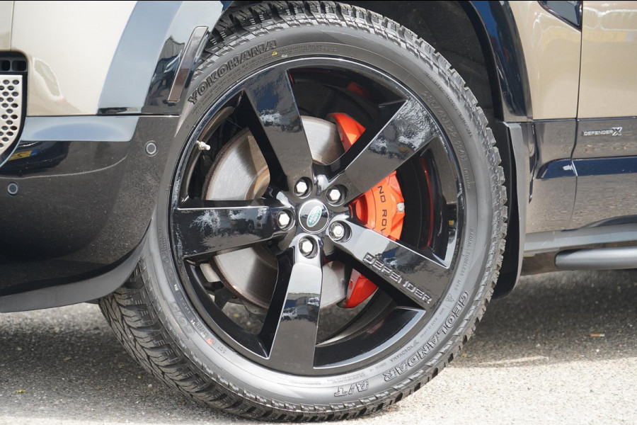 Land Rover Defender 110 3.0 P400 110 X 7-pers. / Milltek / Head-Up / Stoelkoeling / Pano / Trekhaak / Clearsight / Full Options!