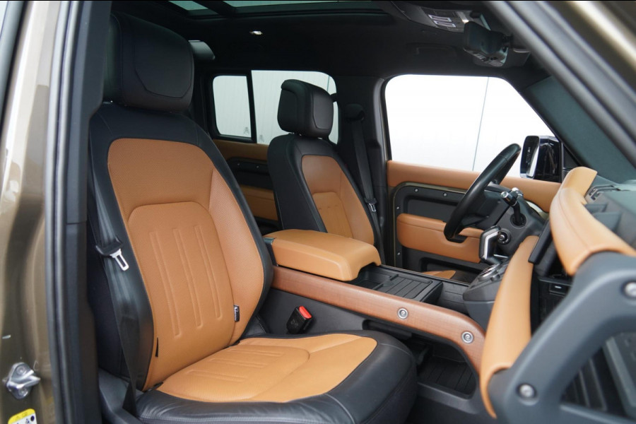Land Rover Defender 110 3.0 P400 110 X 7-pers. / Milltek / Head-Up / Stoelkoeling / Pano / Trekhaak / Clearsight / Full Options!