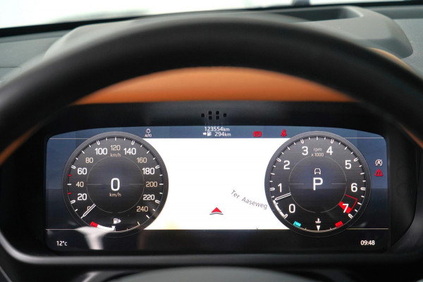 Land Rover Defender 110 3.0 P400 110 X 7-pers. / Milltek / Head-Up / Stoelkoeling / Pano / Trekhaak / Clearsight / Full Options!