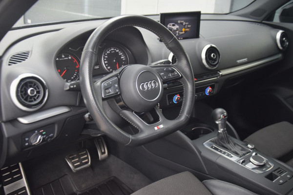 Audi A3 Sportback 40 TFSI quattro Sport S-LINE MEERPRIJS GETOONDE 18" VELGEN 1199 EURO