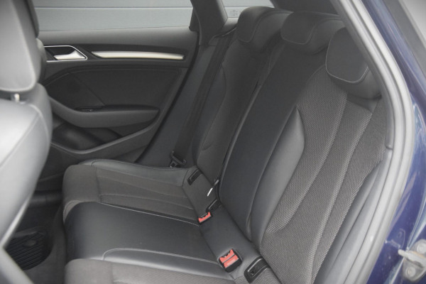 Audi A3 Sportback 40 TFSI quattro Sport S-LINE MEERPRIJS GETOONDE 18" VELGEN 1199 EURO