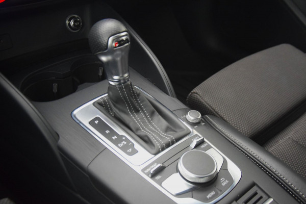 Audi A3 Sportback 40 TFSI quattro Sport S-LINE MEERPRIJS GETOONDE 18" VELGEN 1199 EURO