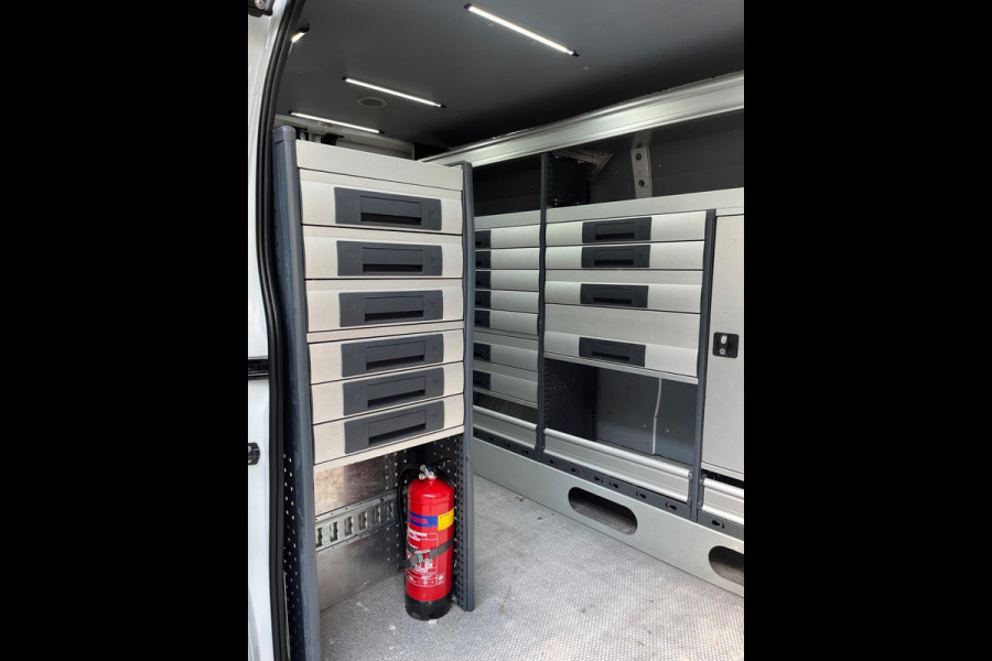 Renault Master Servicewagen T35 2.3 dCi 145pk euro6 L2H2 BOTT Inrichting, Victron omvormer, Standkachel, Trekhaak, RIJKLAARPRIJS!