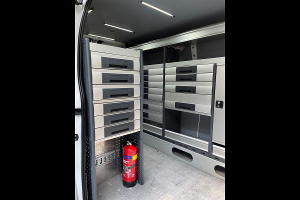 Renault Master Servicewagen T35 2.3 dCi 145pk euro6 L2H2 BOTT Inrichting, Victron omvormer, Standkachel, Trekhaak, RIJKLAARPRIJS!
