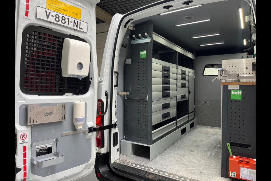 Renault Master Servicewagen T35 2.3 dCi 145pk euro6 L2H2 BOTT Inrichting, Victron omvormer, Standkachel, Trekhaak, RIJKLAARPRIJS!
