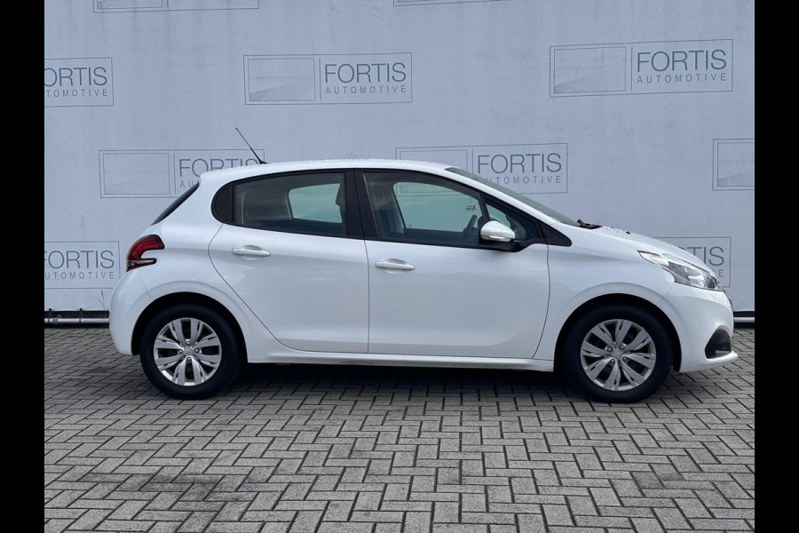 Peugeot 208 1.2 PureTech Signature AUTOMAAT | CARPLAY | AIRCO |