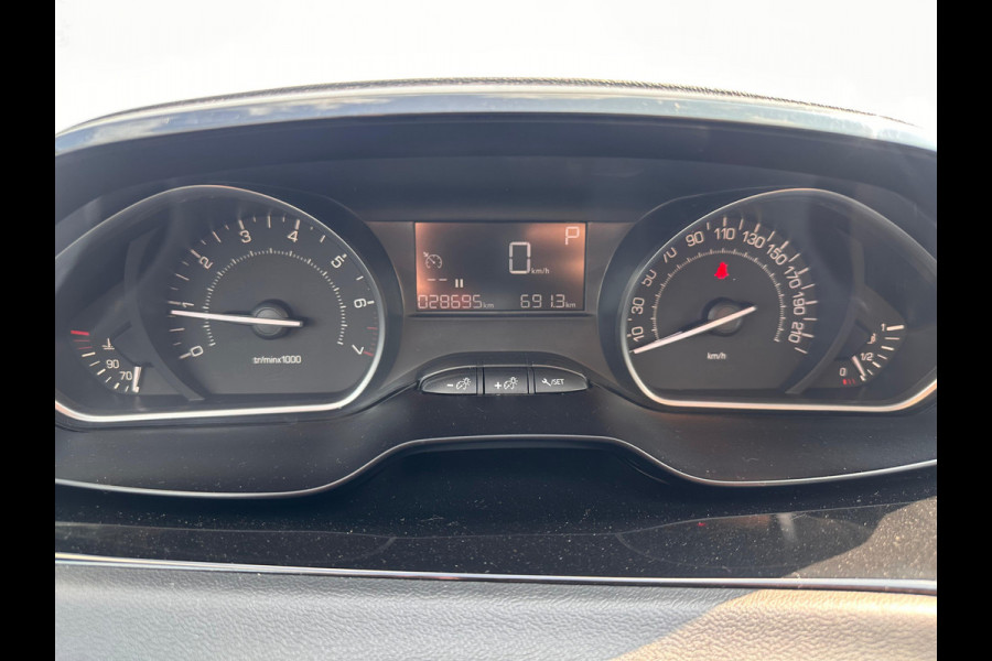 Peugeot 208 1.2 PureTech Signature AUTOMAAT | CARPLAY | AIRCO |
