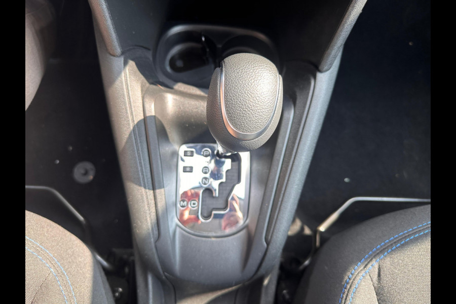 Peugeot 208 1.2 PureTech Signature AUTOMAAT | CARPLAY | AIRCO |