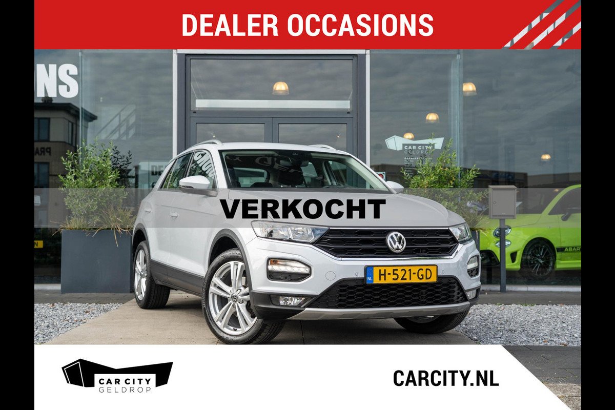 Volkswagen T-Roc 1.5 TSI Style Business / Adaptive / CarPlay / El. kofferbak / Sensoren / Navigatie