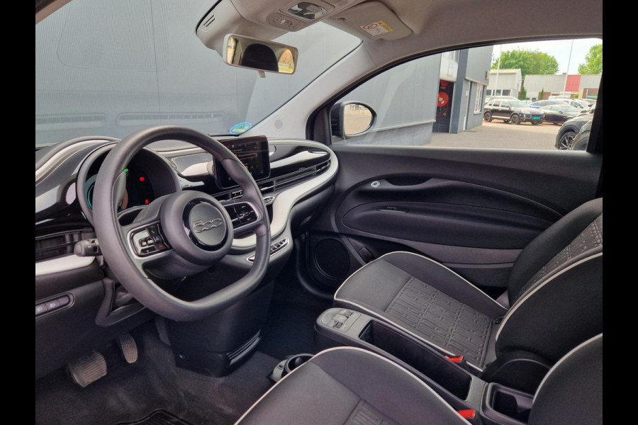 Fiat 500 E 24 kWh 70KW 95PK /1e eigenaar /garantie