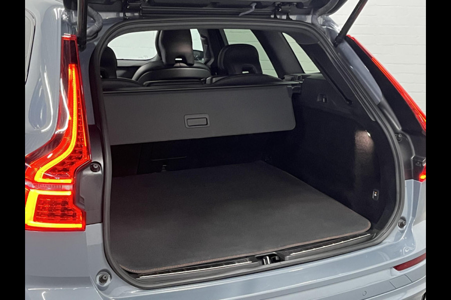 Volvo XC60 2.0 T6 Plug-in hybrid AWD R-Design Trekhaak | Open dak | Adaptive Cruise control | Harman/Kardon | Camera