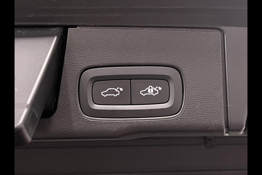 Volvo XC60 2.0 T6 Plug-in hybrid AWD R-Design Trekhaak | Open dak | Adaptive Cruise control | Harman/Kardon | Camera